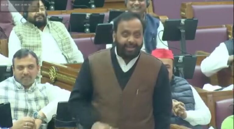यूपी के अब तक के सबसे बेकार ऊर्जा मंत्री अरविंद कुमार शर्मा के कामकाज की पोल सपा नेता