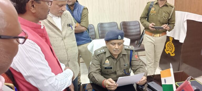 सम्पादक के ऊपर दर्ज हुए फर्जी एफआईआर में जिले के पत्रकारों में आक्रोश