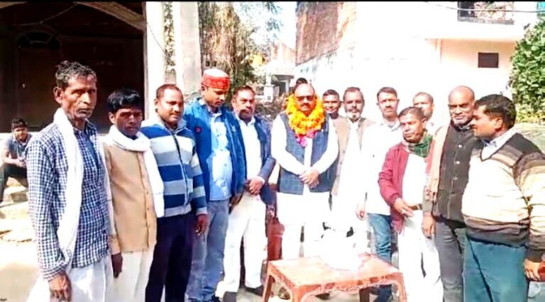 छात्र, नौजवान, किसान व कर्मचारियों की परेशानी से बेखबर