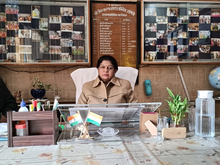 हमारा चैनल समाज के हर वर्ग को लाभान्वित करने की कोशिश में लगा रहता है। वह युवाओं को देश का भविष्य मानते हुए उनको अधिक से अधिक सकारात्मक सोच और सही मार्गदर्शन देने का प्रयास