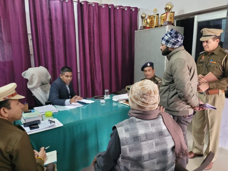 होडल थाना में कोई बेवजह नहीं मिली शिकायत वही 12 पुलिस कर्मियों को उनके अच्छे कार्यों को लेकर पलवल एसपी ने किया उन्हें प्रशंसा पत्र देकर सम्मानित।