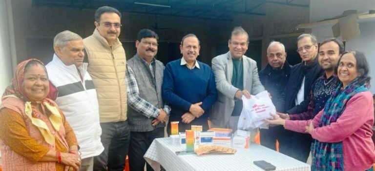 सेवा के महाकुम्भ में रोटरी क्लब ने 26 हजार की दवाएं दान कर किया सहयोग