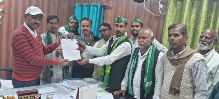 भाकियू भानू ने धरना प्रदर्शन कर बीडीओ को सौंपा 10 सूत्रीय मांग पत्र