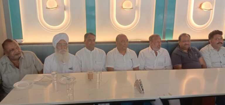 पूर्व विधायक प्रदीप चौधरी ने प्रेस वार्ता के दौरान आम जनता की समस्याओं को किया उजागर