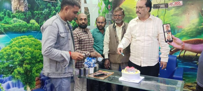 साइबर जर्नलिस्ट एसोसिएशन के राष्ट्रीय अध्यक्ष का कई जगह मना जन्मदिवस